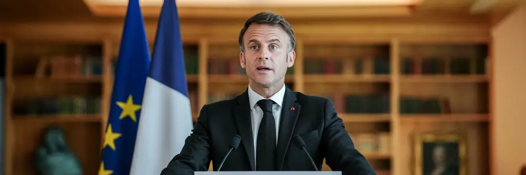 WIAW_-_Macron_.png